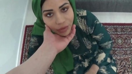 Arab milf gets fucked in doggy after blowing him pov