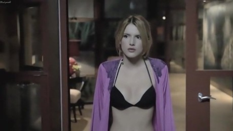 Scream S01E01 (2015) Bella Thorne