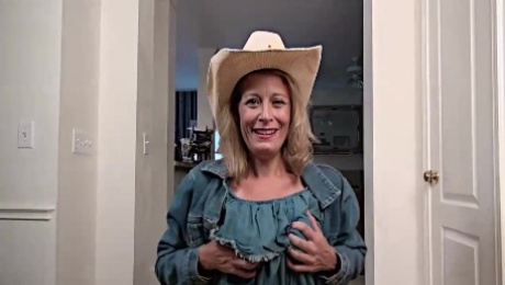 Kinky Cowgirl MILF Jade Allan