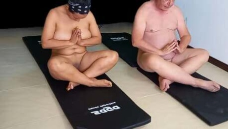 HOTTEST YOGA CLOSEUP WITH ADAMANDEVE AND LUPO