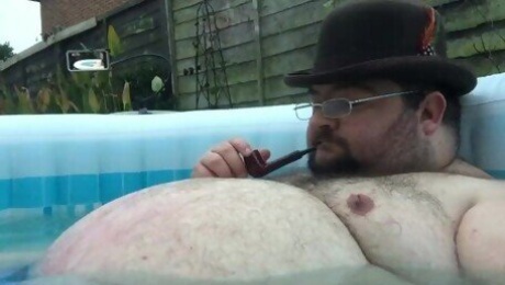 a gentlemans hottub sesion clip