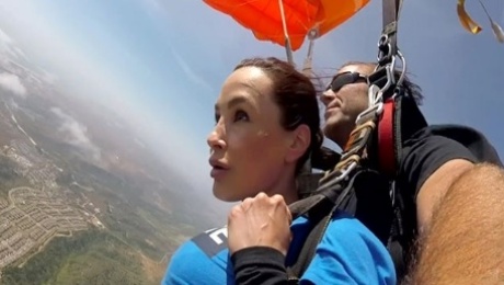 The News @ Sex - Skydiving With Lisa Ann! Pt 2