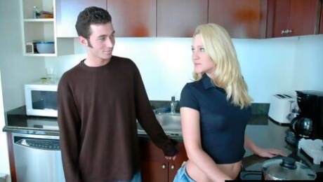 Naughty Alexis Malone's amateur xxx