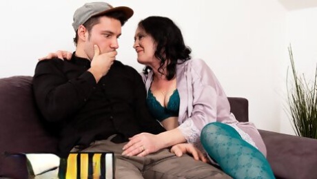 Slutty Mature Woman Cheats On Her Husband With His Stepson